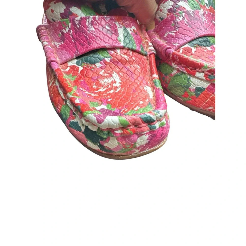 Isaac Mizrahi Pink Red Multi Floral Leather April Driving‎ Moccasins 7.5